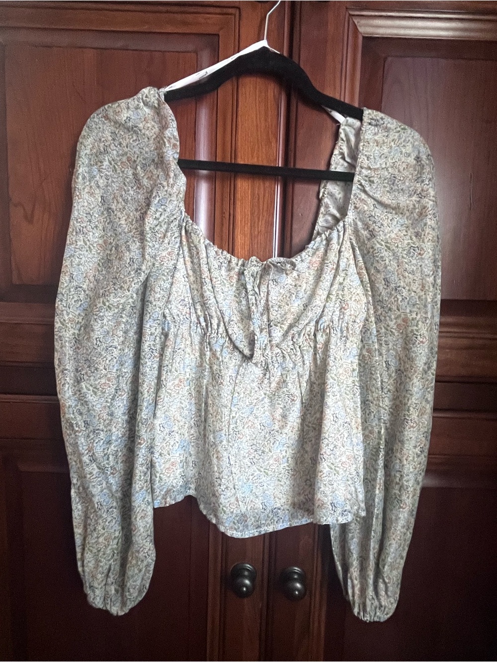 MINKPINK Cream Floral Puff Sleeve Peasant Blouse